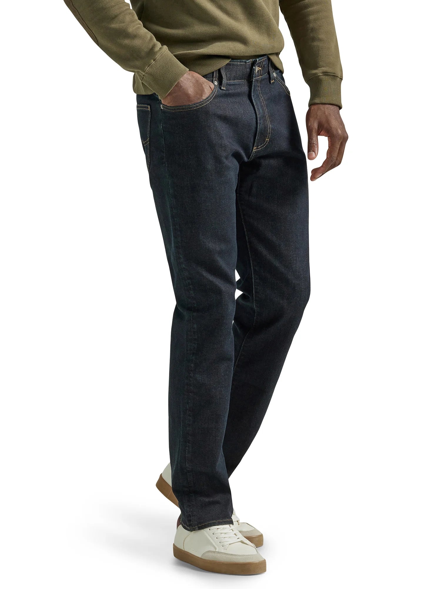 Men’S and Big Men’S Extreme Motion Straight Fit Tapered Leg Jeans
